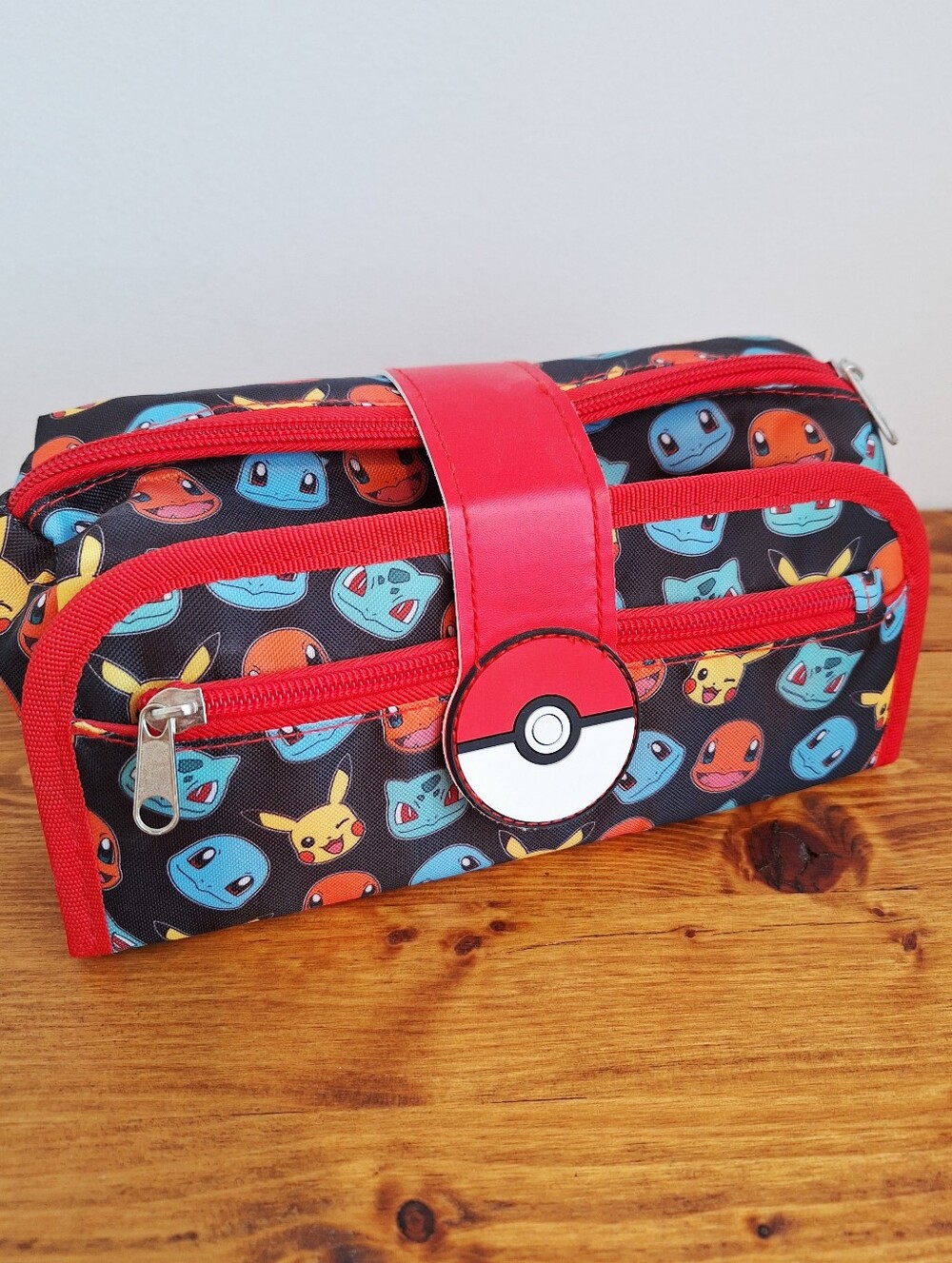 Pokémon Utility Case Pencil Pouch Organizer Pikachu Kanto Starters NWOT